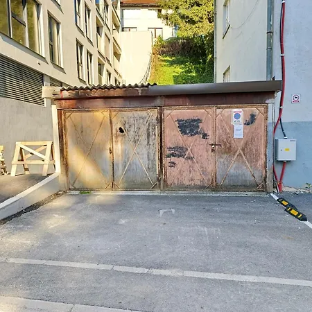 Apartment Luxapart Mejtas Centar Free Garage